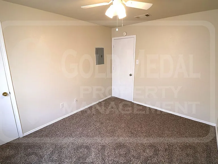 1101 Horizon Dr — Photo 6
