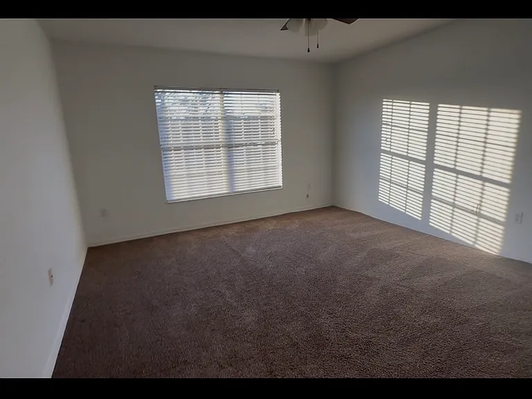 2094 Deltona Blvd — Photo 12
