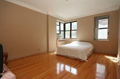 3rd image of 57 Park Ter W APT 4D