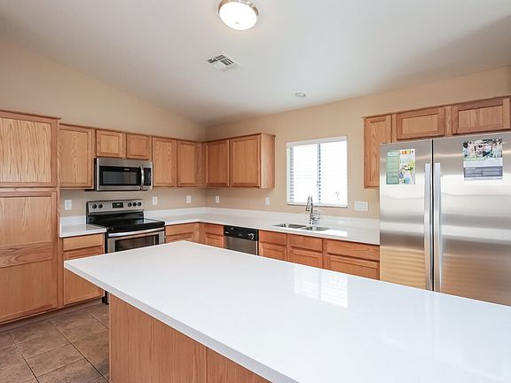 5th image of 39670 N Kristy Ln