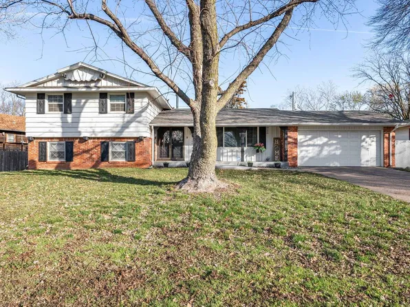 7108 E Zimmerly St, Wichita, KS 67207