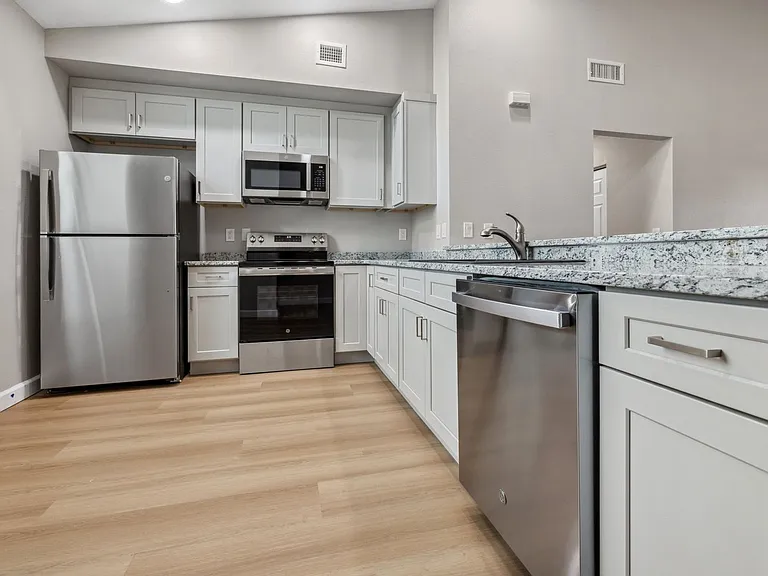 1350 Rio De Janeiro Ave — Photo 3