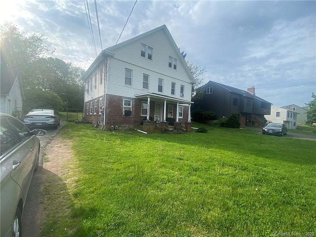 449 Laurel St, East Haven, CT 06512 Zillow