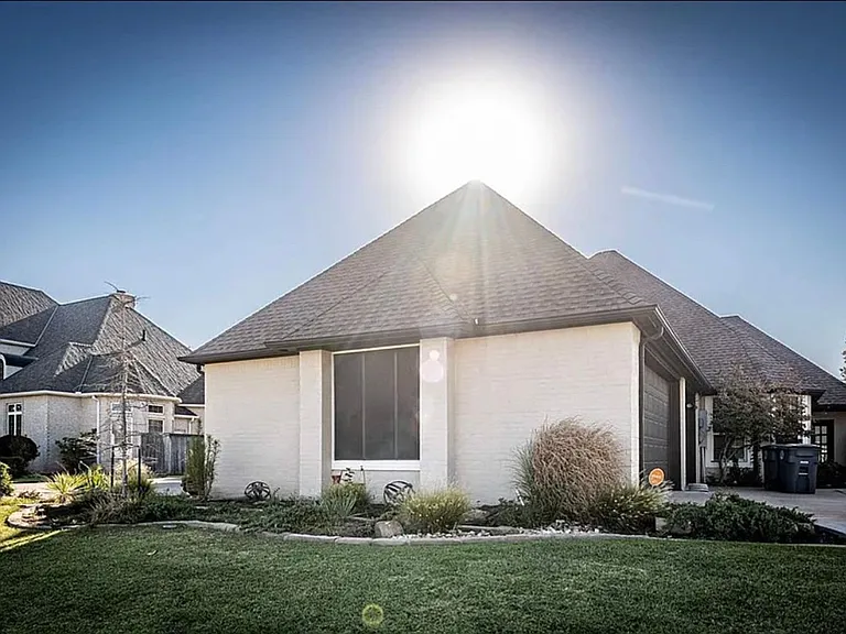 7623 Wyatt Lake Dr — Photo 6