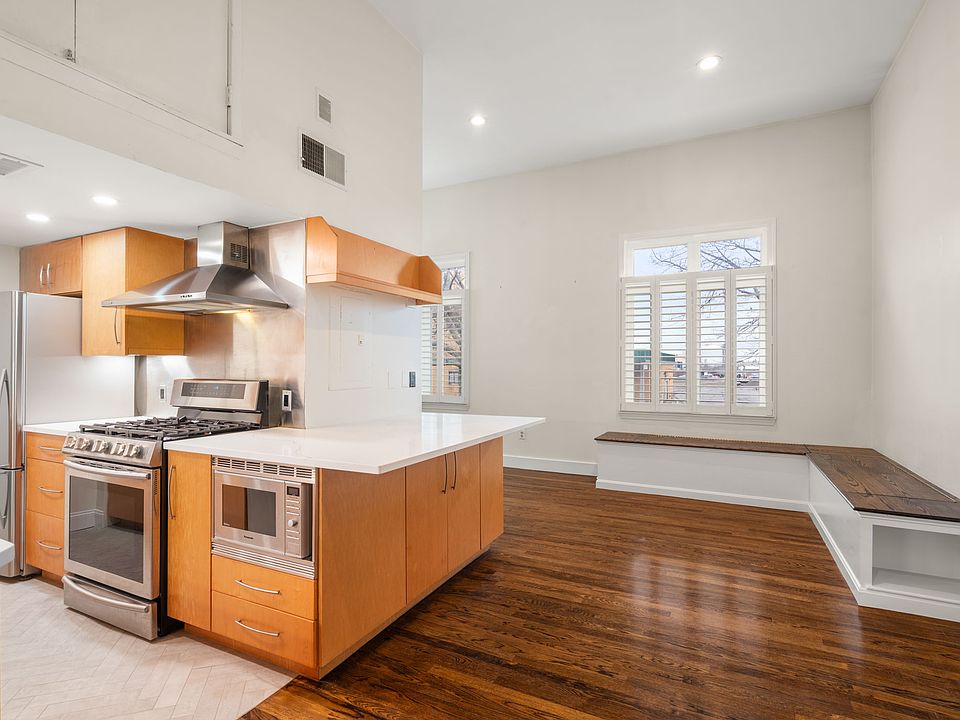 1st image of 420 Medford St #420