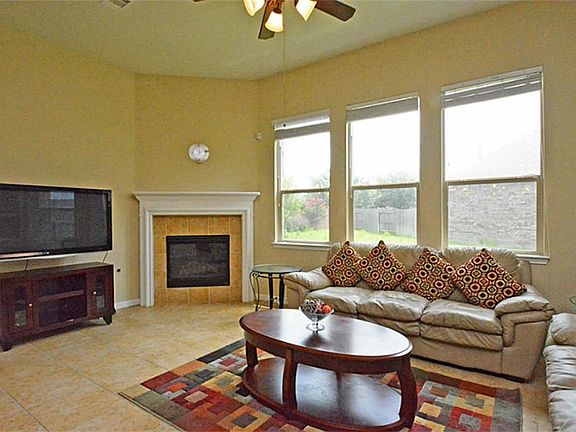 4th image of 6607 Tarver Ct