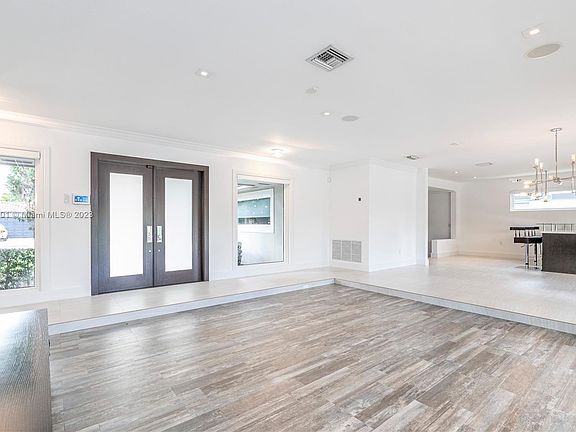 4th image of 6921 Bottlebrush Dr #6921