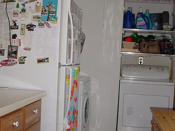 Laundry/Kitchen