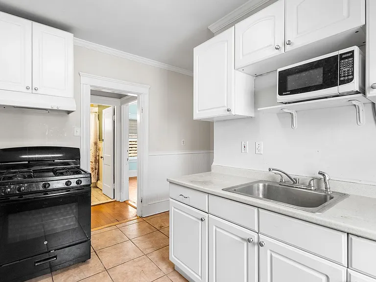 75 Orchard St — Photo 12