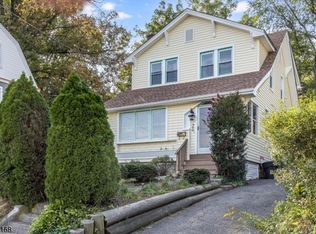 29 Valley Way, West Orange, NJ
