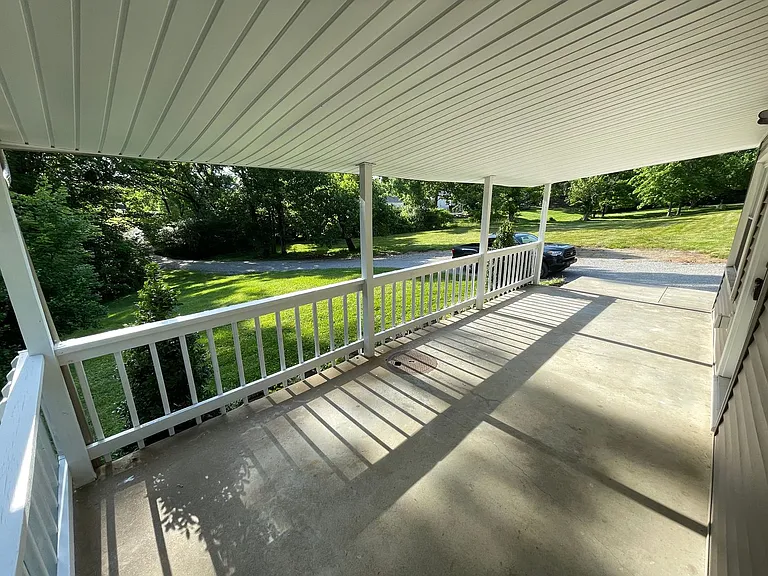 117 Clark Station Rd — Photo 2
