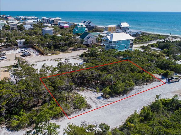 2nd image of 140 Seahorse Ln