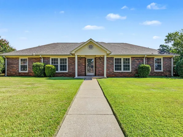 2502 Trenton Pl, Florence, AL 35630