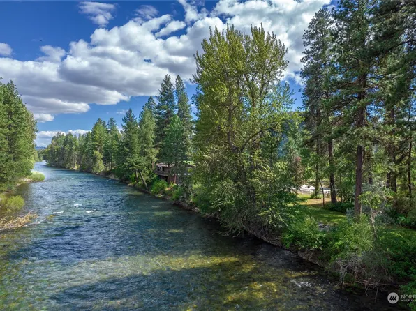 178 Wolf Creek Road, Winthrop, WA 98862