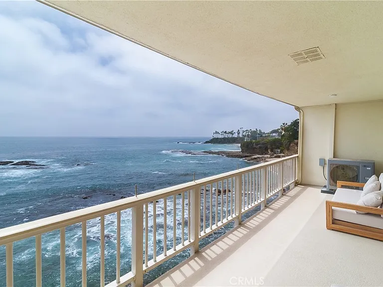 631 Cliff Dr — Photo 7