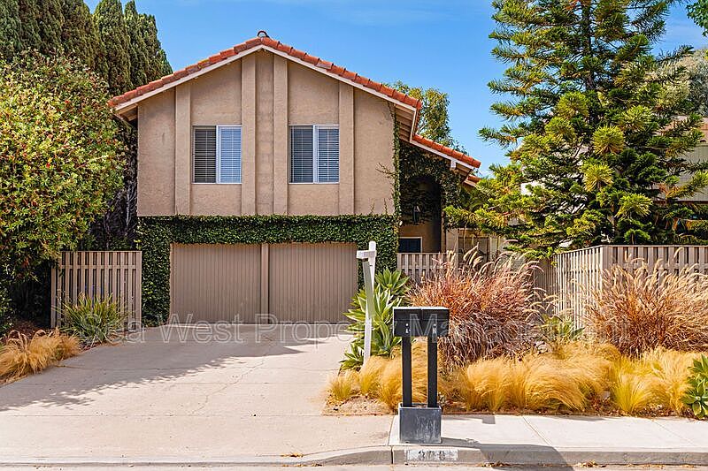 1st image of 308 Camino De Las Flores