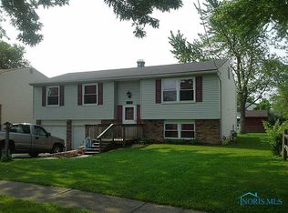 2904 Seaman Rd, Oregon, OH 43616