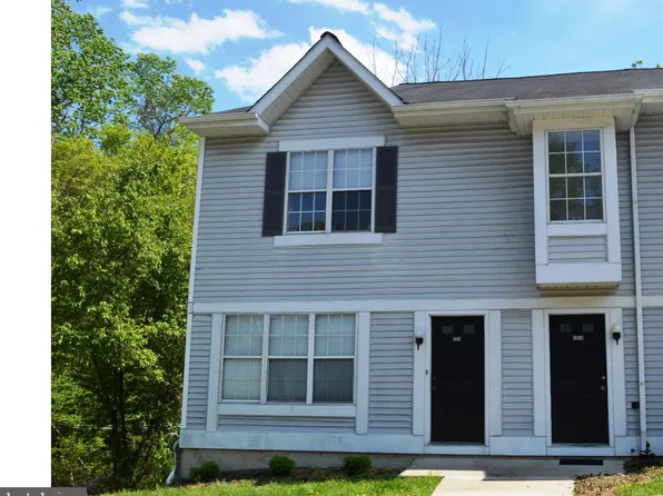 131A Emery Ct, Newark, DE 19711