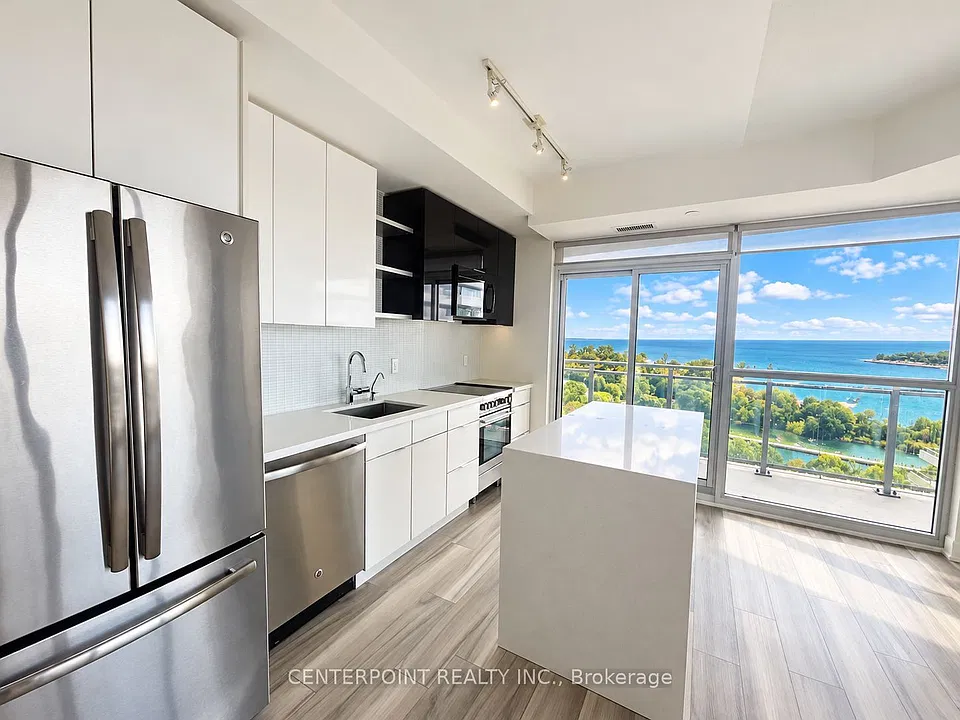 33 Shore Breeze Dr #810
