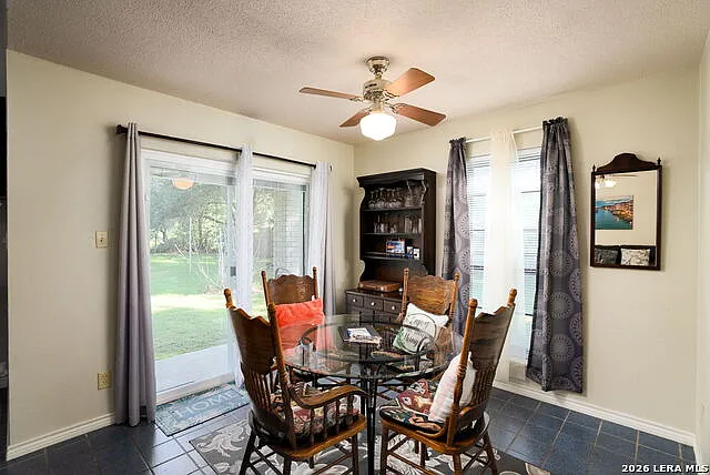 426 Spring River Dr — Photo 5