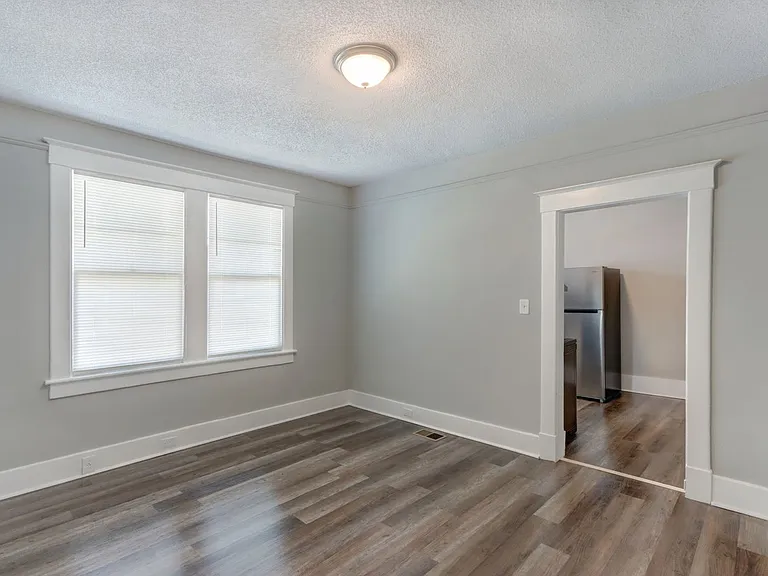 1009 East 33rd Street — Photo 5