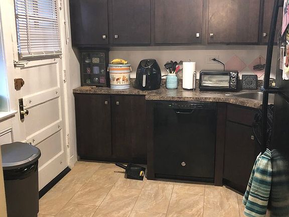 2nd image of 6514 N Glenwood Ave APT 3W