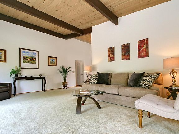 5th image of 126 Dovewood Ln