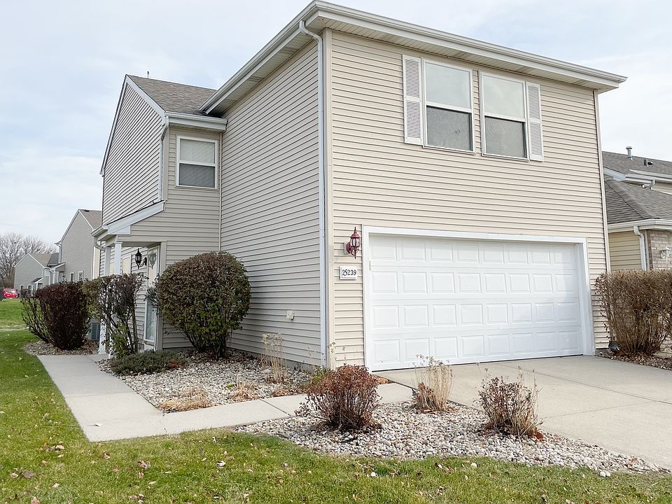 1st image of 25239 Shannon Dr #25239