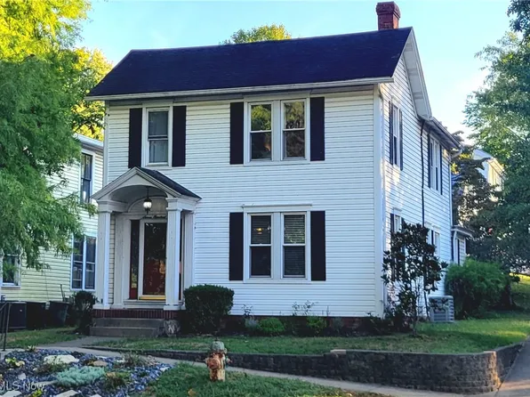 700 4th St, Marietta, OH 45750