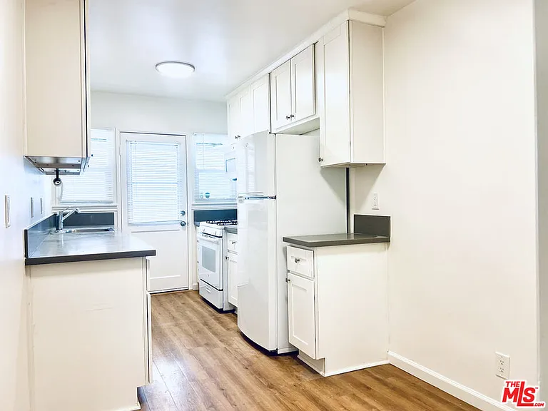 1837 N Normandie Ave #3 — Photo 8
