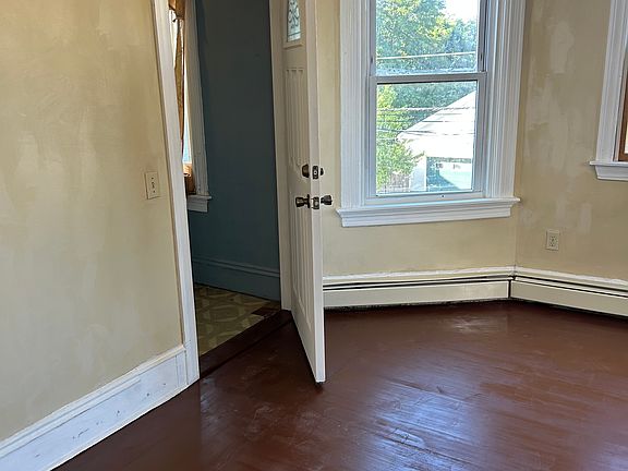 5th image of 30 Jefferson Ave Floor 2