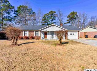 1815 Chandler Ct SW, Decatur, AL 35603