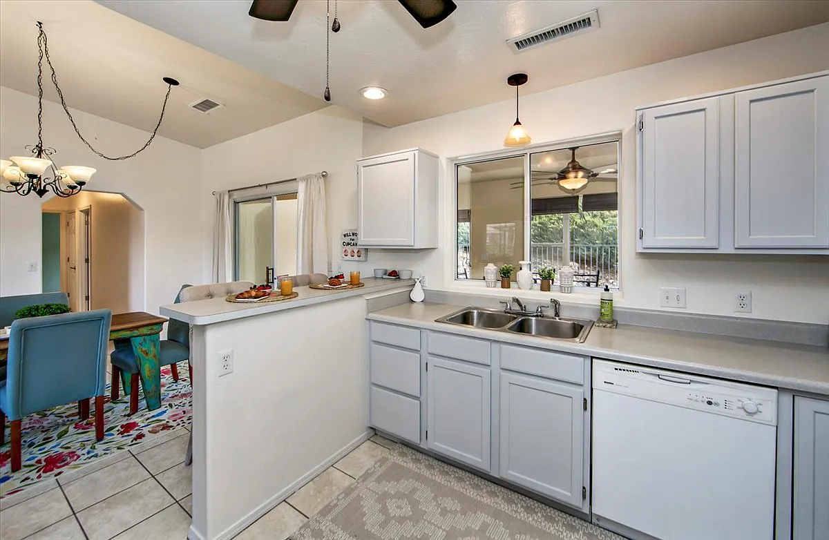 9540 East Whipsaw Lane - 1 — Photo 4
