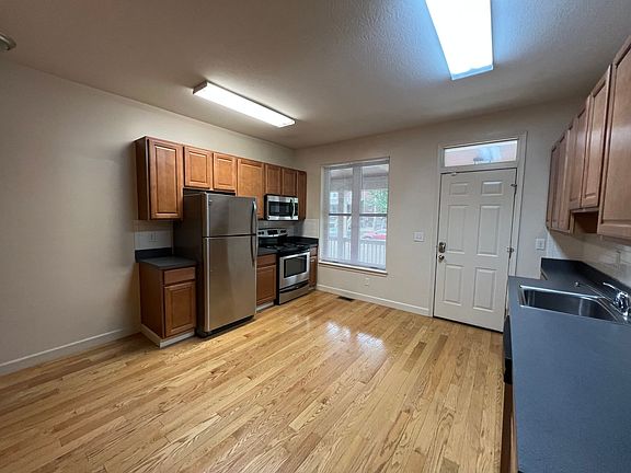 3rd image of 110-114 E 11th Ave #72292d9e0