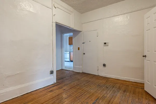 Rented by Nooklyn NYC LLC | media 12