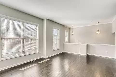 2nd image of 0 Williamson St SE