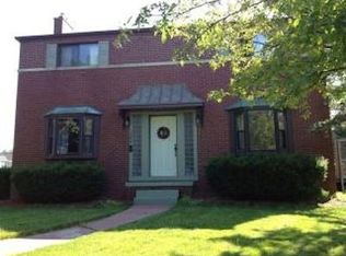 1386 Devonshire Rd, Grosse Pointe Park, MI 48230