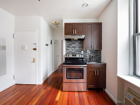 2nd image of 350 E 53rd St APT 1C