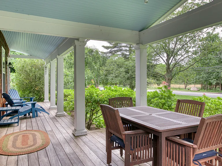 947 Springs Fireplace Rd — Photo 3
