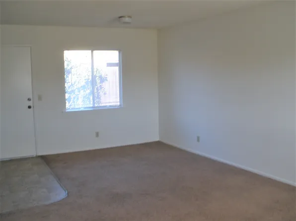 617 S East Ave, Santa Maria, CA 93454