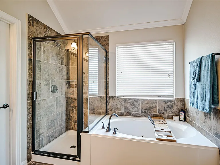 4623 Chestnut Meadows Bnd — Photo 20