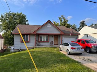 410 Broadway St, McHenry, IL 60050