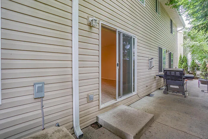 13911 NE 7th Ct — Photo 35