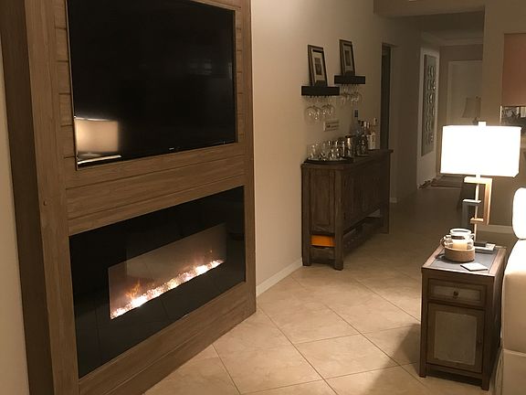 Built in TV/Fireplace
