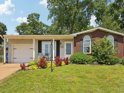 1675 Valero Ln, Fenton, MO, 63026