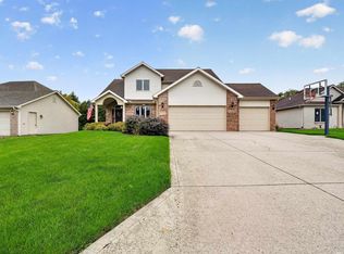11034 Cedar Trl, Fort Wayne, IN 46845