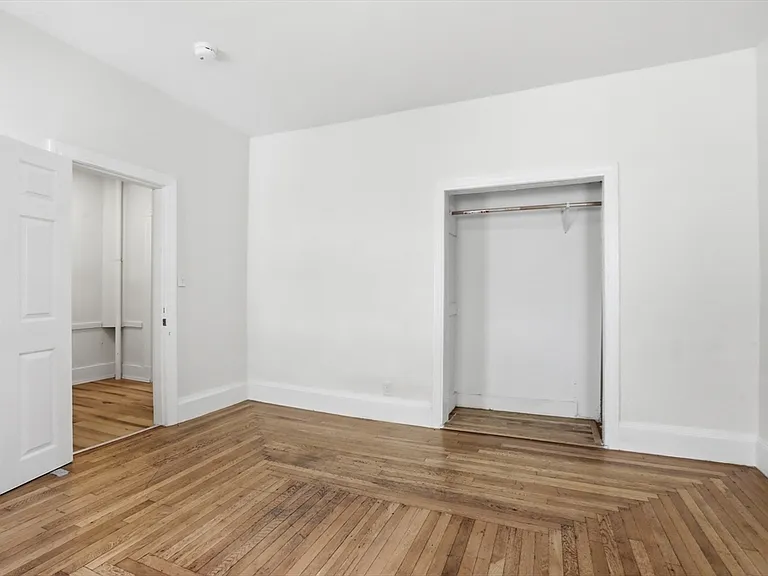 121 Glendale St #1 — Photo 25