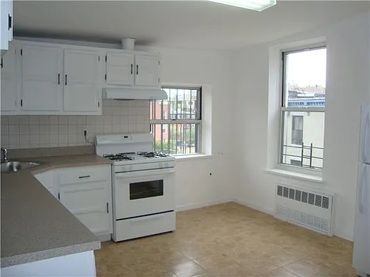 Rented by Oxford Property Group | media 28