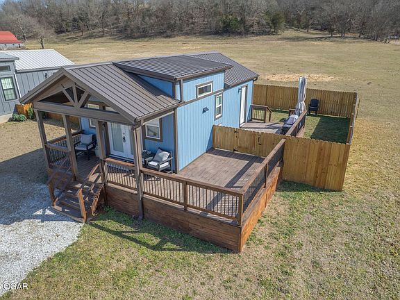 3rd image of 112 Cottage Brook Cir