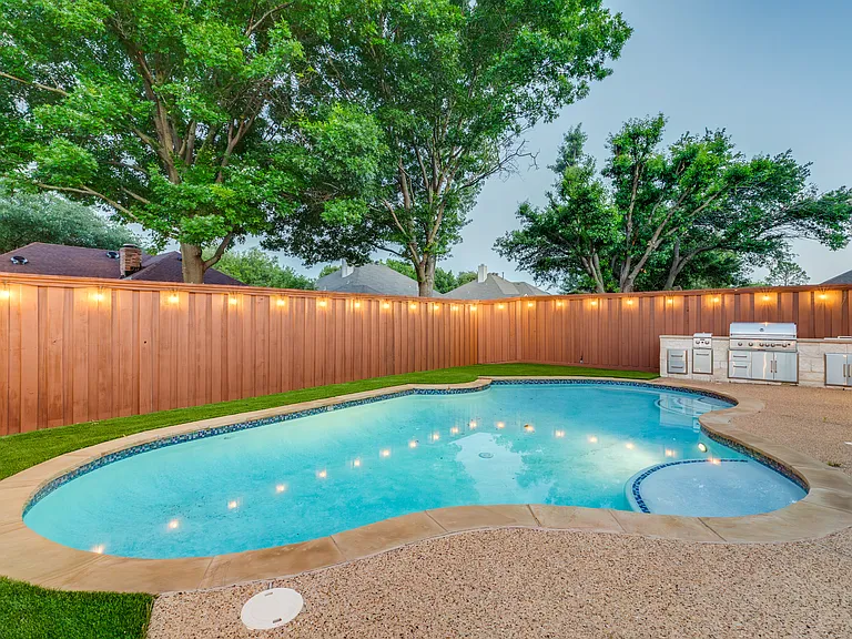 6900 Laramie Dr — Photo 23